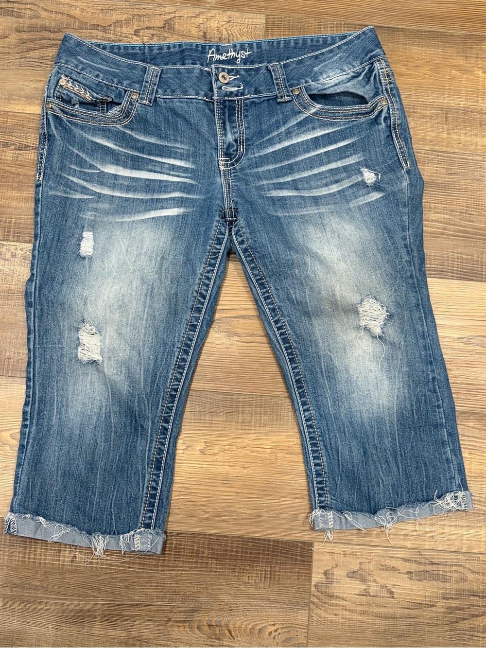 Amethyst Jeans Medium‎ Blue Distressed Cropped Jeans